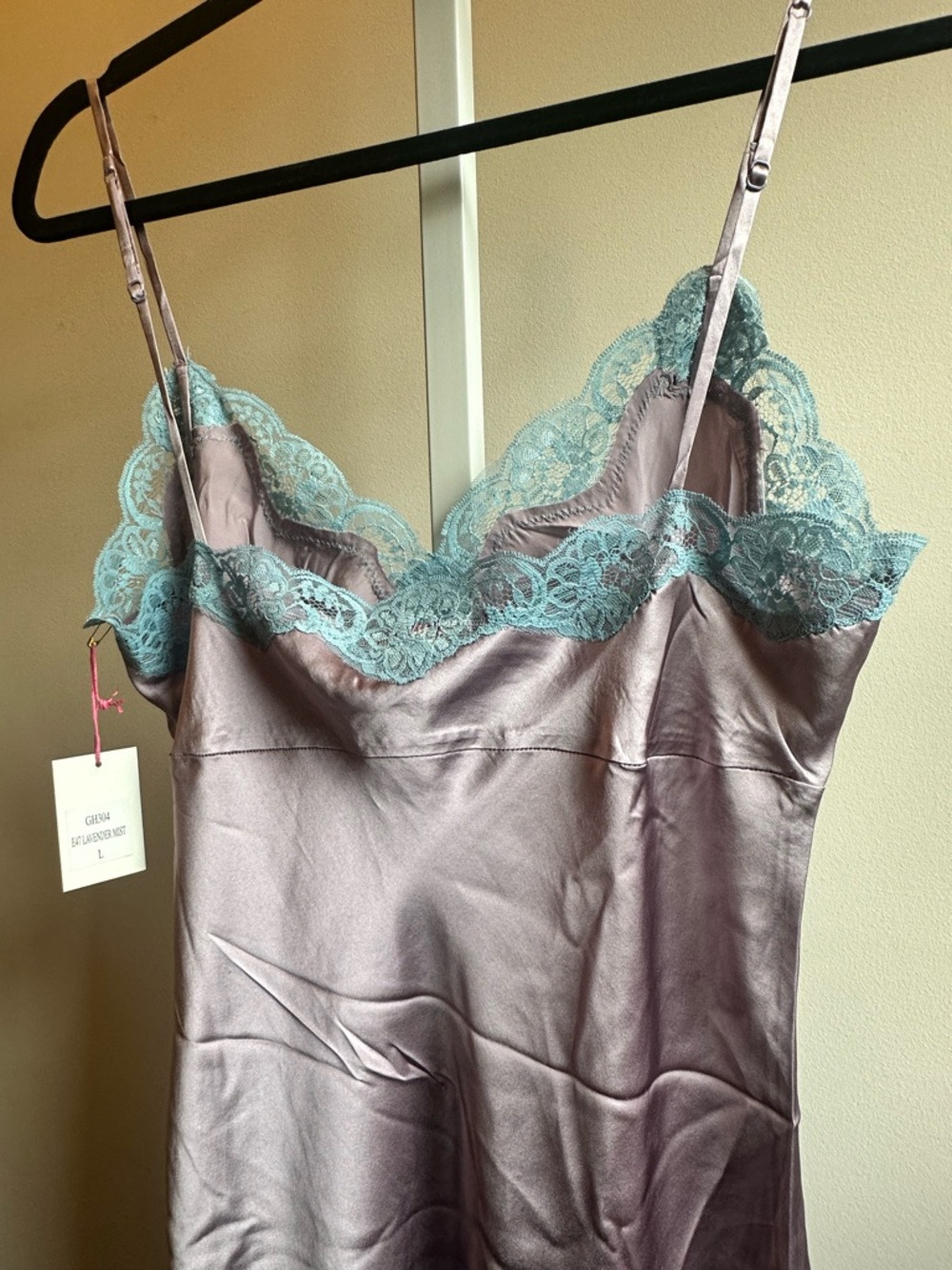 Gold Hawk GH304 Silk Slip Dress Lavender Mist Lace Trim NWT Large - Picture 4 of 5